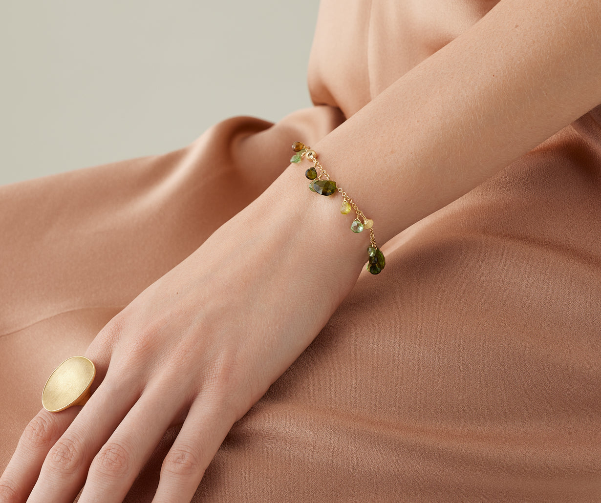 BB2584_TV01_Y_0086_1296x.jpg?v=172251001