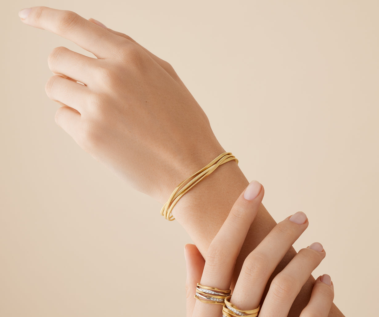 18kt yellow gold three-strand coil bracelet – Marco Bicego