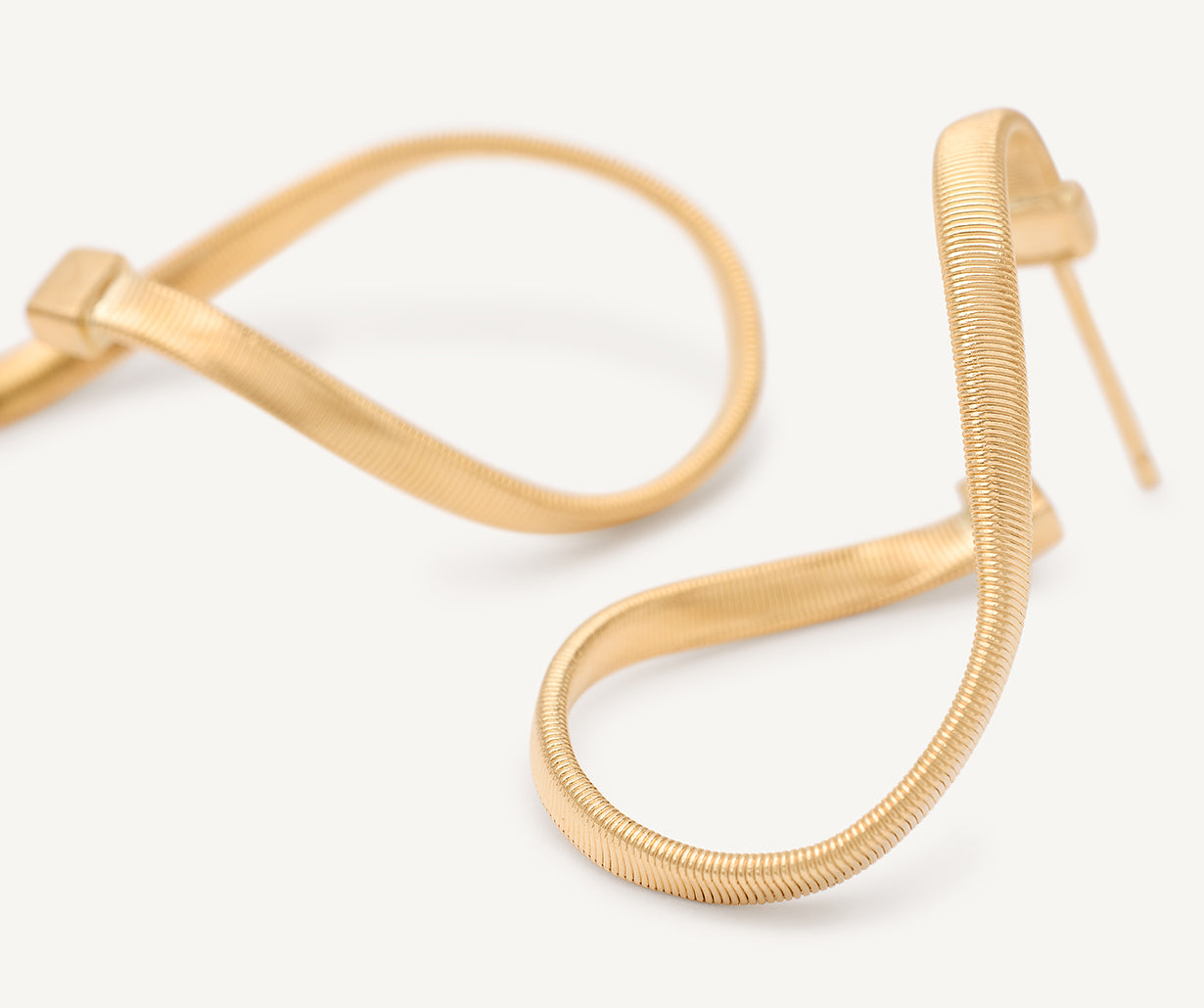 18kt yellow gold twisted irregular hoop earrings, small