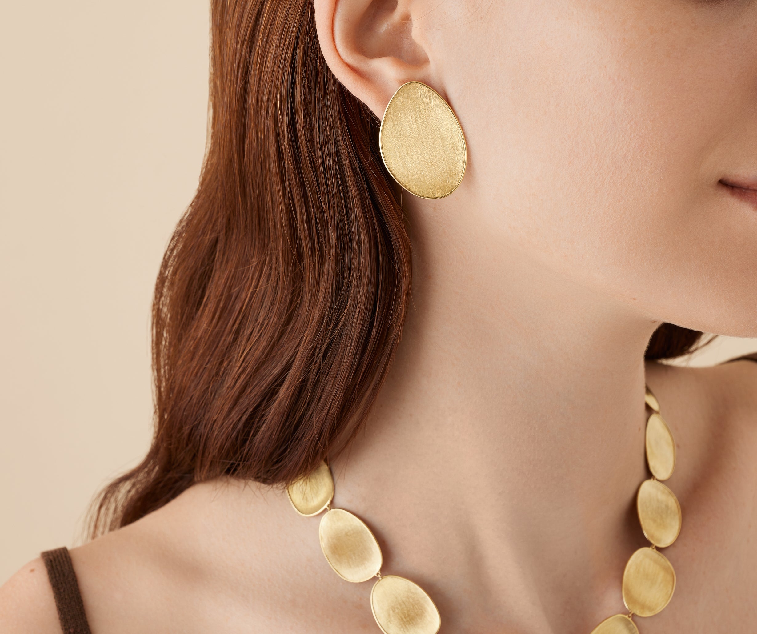 Interlocking Hoop Earring | Veronica Beard